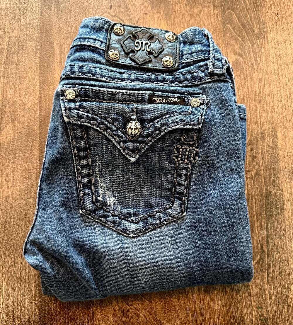 Miss Me JPS5014-18 Rhinestone Flap Pocket Bootcut Jeans Women Size 27